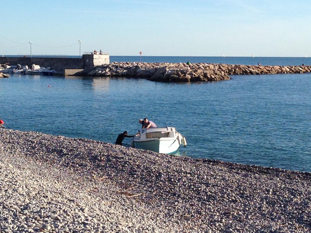 Petite Fleur D'Azur Bed & Breakfast Cagnes-sur-Mer Luaran gambar